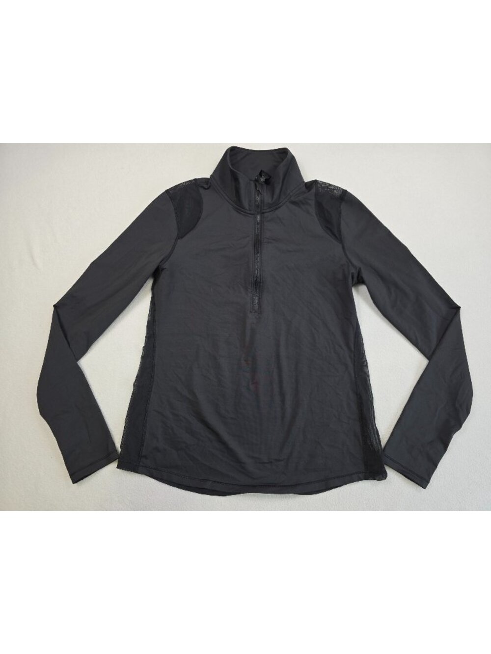 Victoria Sport Womens M Black Long Sleeve Pullover Top 1/4 Zip Mesh Sides Jacket